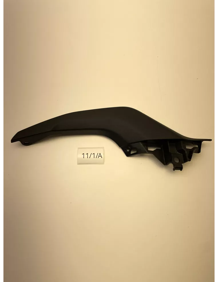 Carénage supérieur droit du réservoir YAMAHA TRACER 900 2021 - 2024