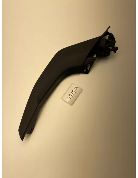 Carénage supérieur droit du réservoir YAMAHA TRACER 900 2021 - 2024