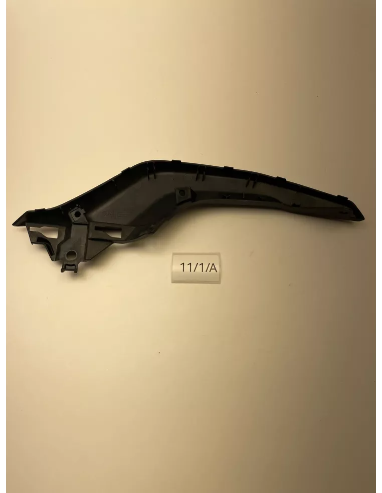 Carénage supérieur droit du réservoir YAMAHA TRACER 900 2021 - 2024