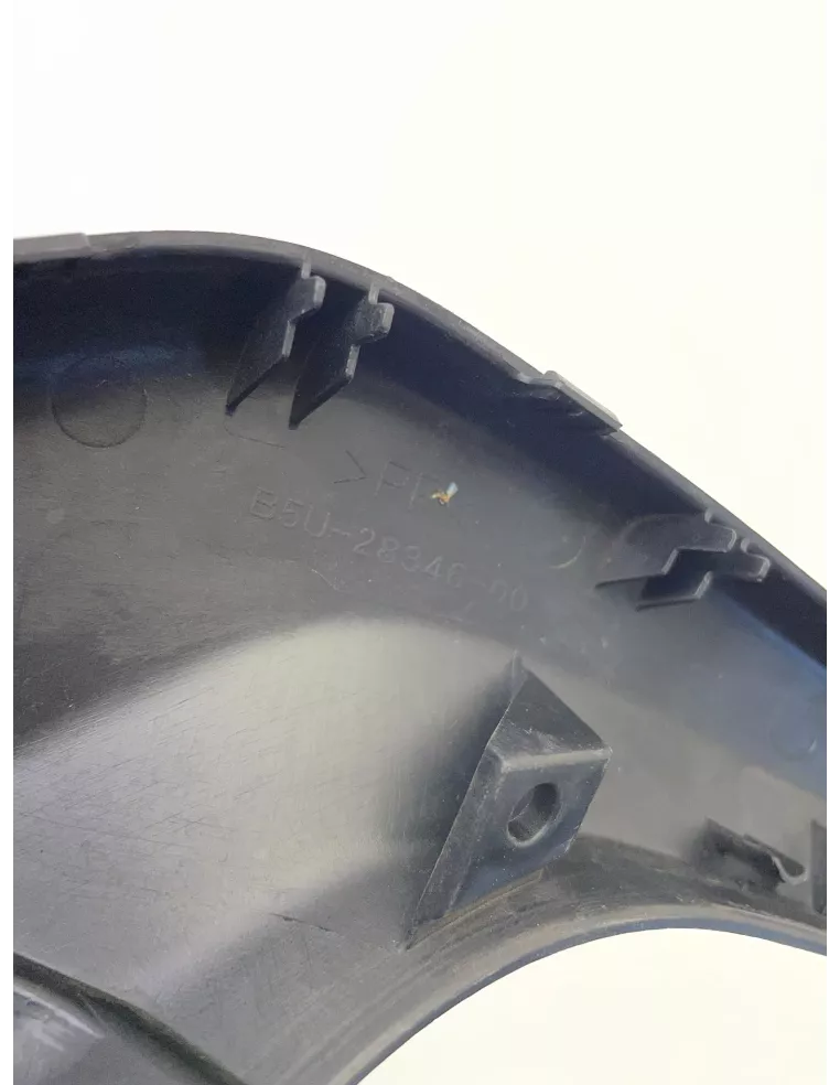 Carénage supérieur droit du réservoir YAMAHA TRACER 900 2021 - 2024