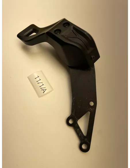 Support inférieur droit pour valises latérales YAMAHA TRACER 900 / TRACER 900 GT 2021 - 2025