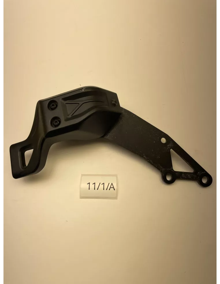 Support inférieur droit pour valises latérales YAMAHA TRACER 900 / TRACER 900 GT 2021 - 2025