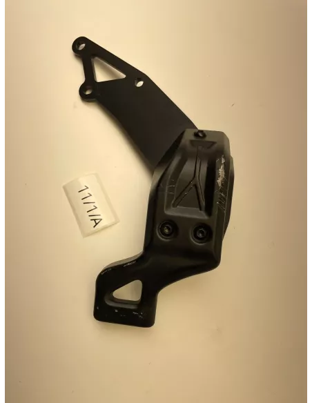 Support inférieur droit pour valises latérales YAMAHA TRACER 900 / TRACER 900 GT 2021 - 2025