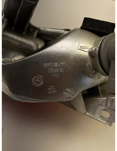 Feu arrière droit origine YAMAHA XMAX 125 2014 - 2017