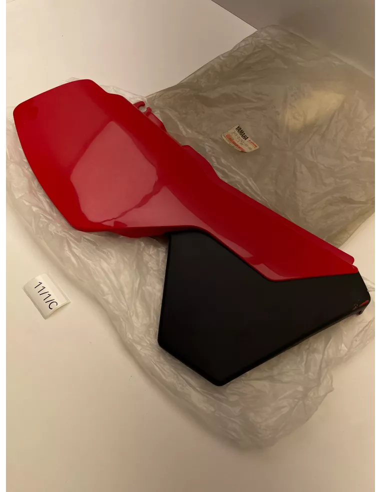 Carénage latéral droit origine YAMAHA DT 125 LC 1986 - 1987