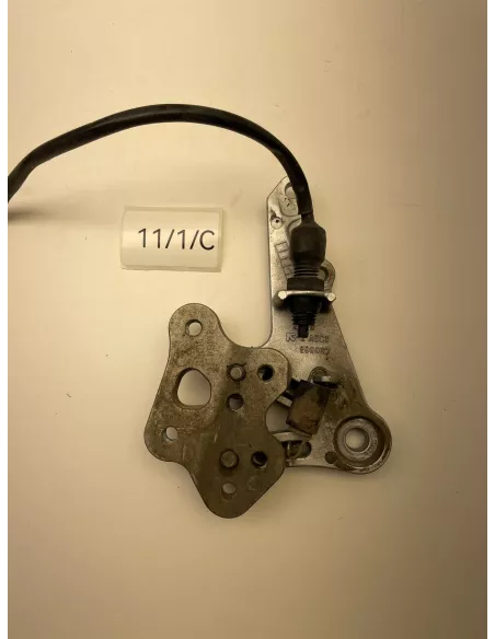 Platine de repose pieds avant droite origine SUZUKI GSX-R 1000 2009 - 2014