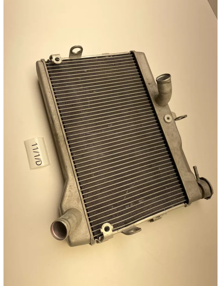 Radiateur origine YAMAHA MT 07 2014 - 2026