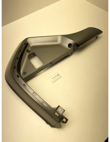 Cache latéral avant gauche origine YAMAHA 300 TRICITY 2020 - 2025