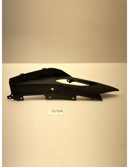 Cache carénage arrière gauche origine YAMAHA MT 09 2017 - 2020