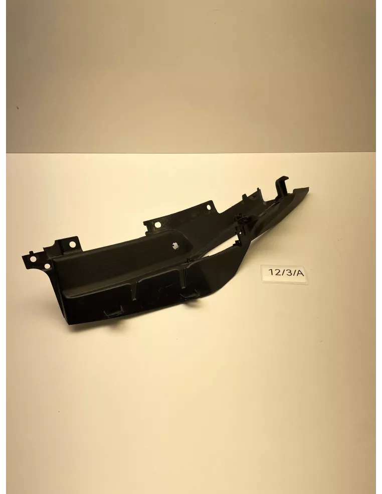Cache carénage arrière gauche origine YAMAHA MT 09 2017 - 2020