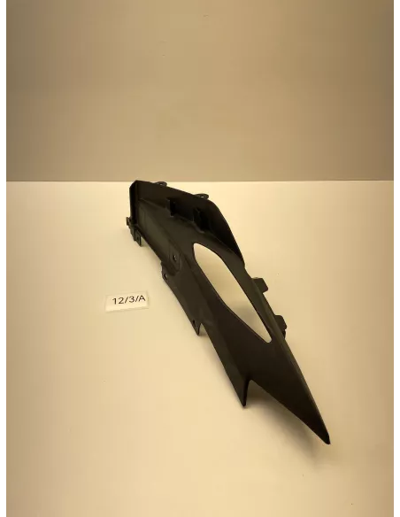 Cache carénage arrière gauche origine YAMAHA MT 09 2017 - 2020