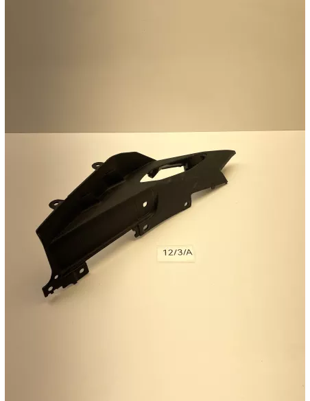 Cache carénage arrière gauche origine YAMAHA MT 09 2017 - 2020