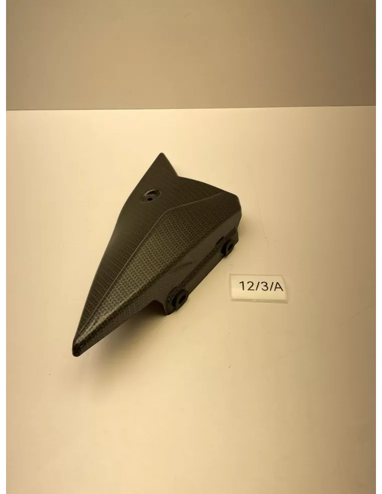 Cache carbone sous selle côté droit YAMAHA MT 09 2014 - 2020