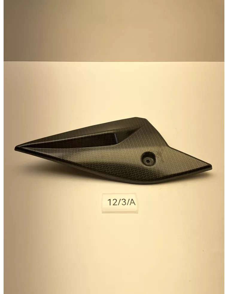 Cache carbone sous selle côté gauche YAMAHA MT 09 2014 - 2020
