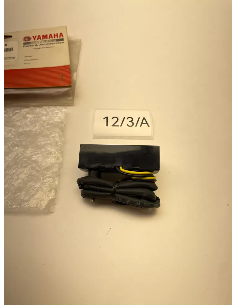 Eclairage de plaque LED origine YAMAHA - modèle universel