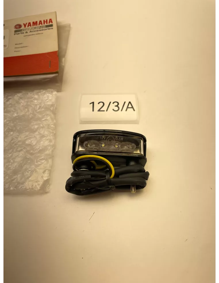 Eclairage de plaque LED origine YAMAHA - modèle universel
