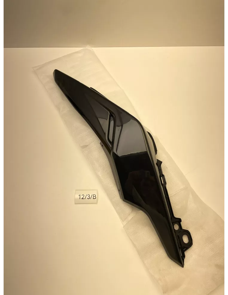 Carénage latéral droit noir origine SYM NH-X 125 2019 - 2026