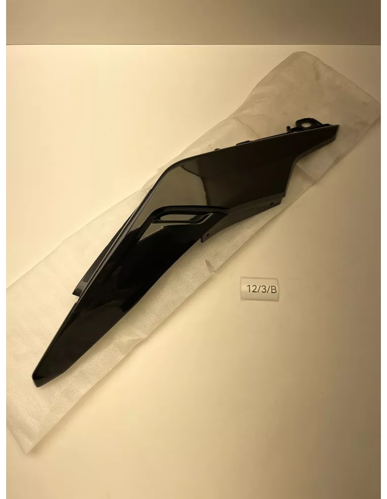 Carénage latéral droit noir origine SYM NH-X 125 2019 - 2026