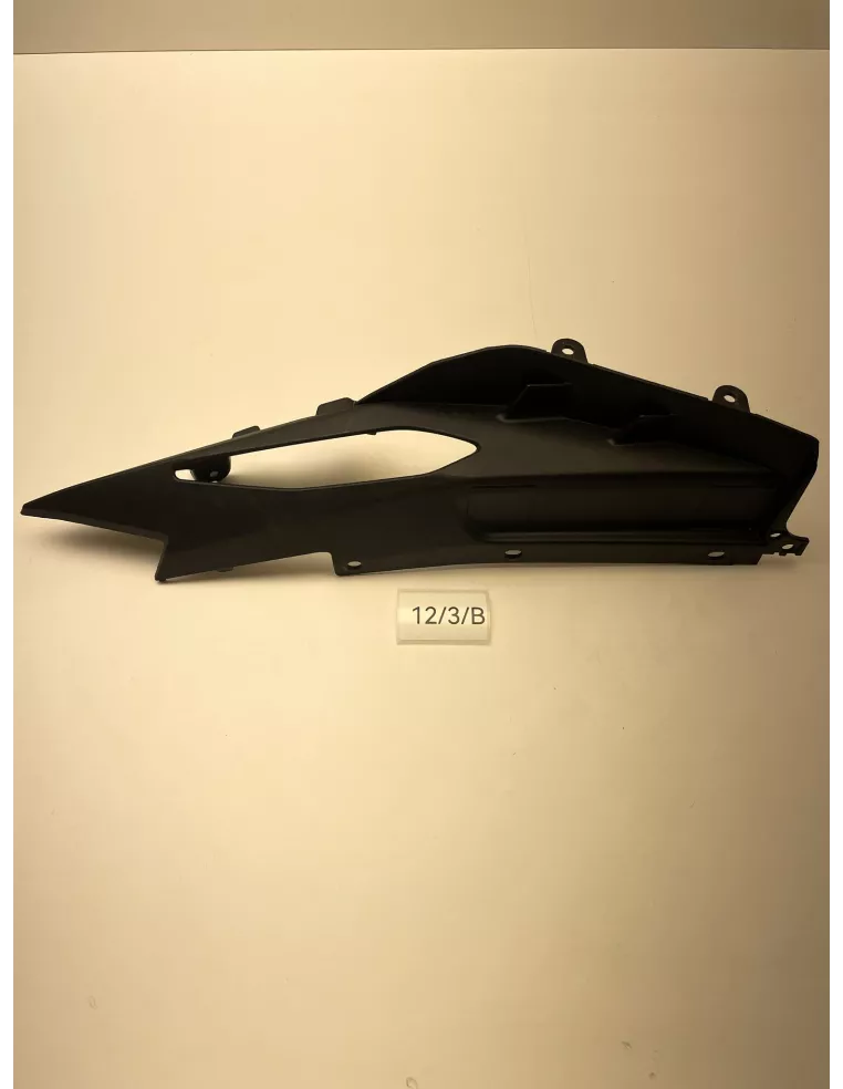 Cache carénage arrière droit origine YAMAHA MT 09 2017 - 2020