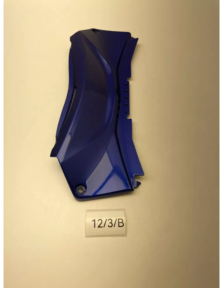Carénage entre selles origine YAMAHA R3 2015 - 2024