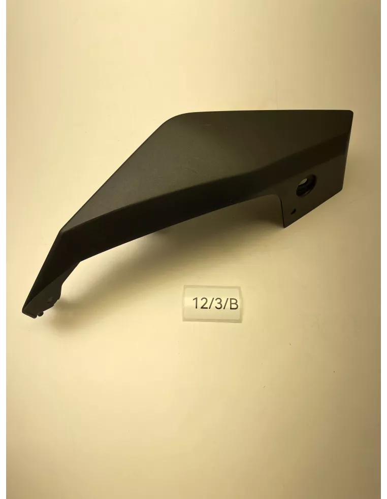 Flanc de selle droit origine YAMAHA MT 09 2014 - 2016