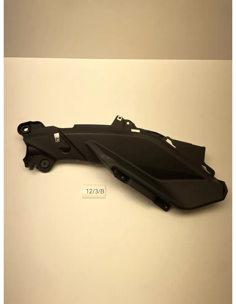Cache latéral droit origine  YAMAHA R3 2015 - 2018