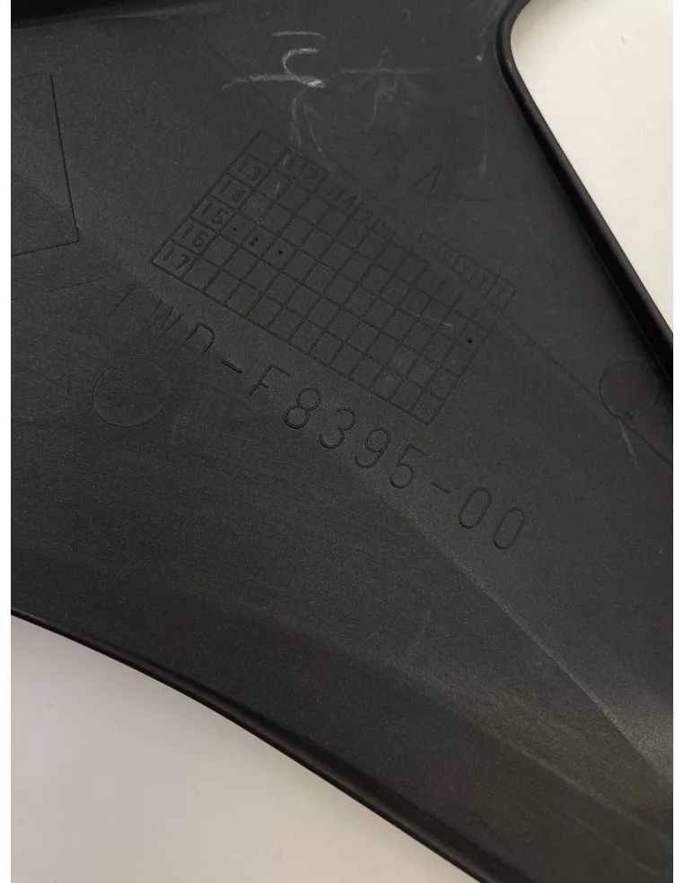 Demi sabot droit origine YAMAHA R3 2015 - 2018