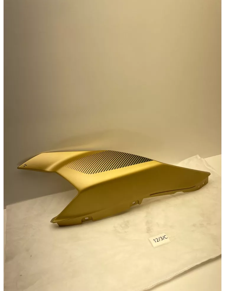 Carénage latéral droit origine "Liquid Gold" CAN-AM Ryker 600 / 900 2019 - 2026