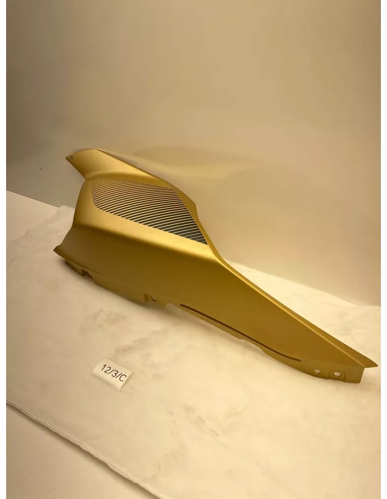 Carénage latéral droit origine "Liquid Gold" CAN-AM Ryker 600 / 900 2019 - 2026