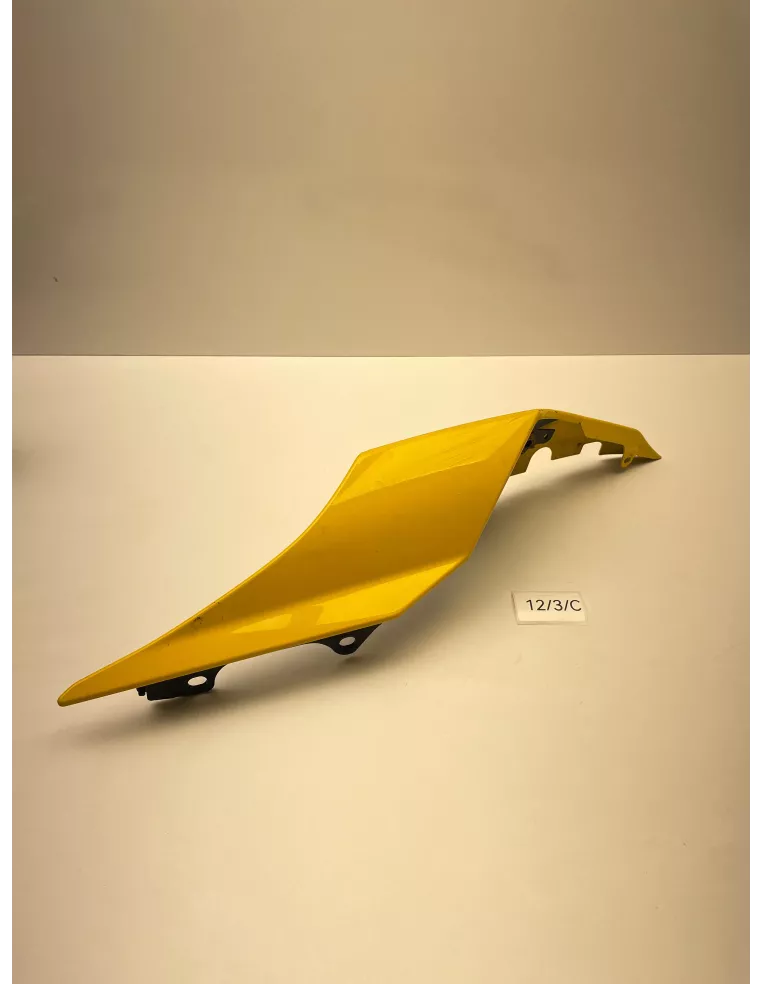 Flanc de selle gauche origine jaune YAMAHA R1 2016 (60th anniversary)