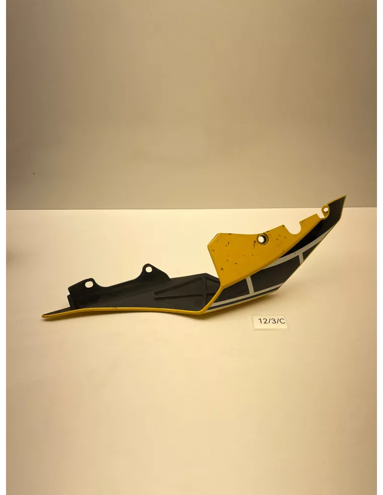 Flanc de selle gauche origine jaune YAMAHA R1 2016 (60th anniversary)