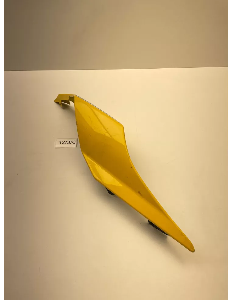 Flanc de selle droit origine jaune YAMAHA R1 2016 (60th anniversary)