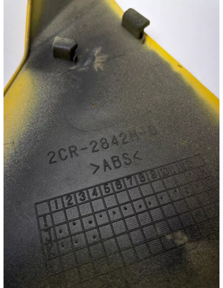 Cache latéral gauche origine jaune YAMAHA R1 2016 (60th anniversary)