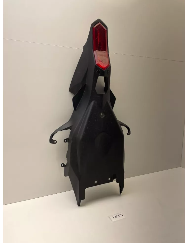 Garde boue arrière origine avec feu arrière YAMAHA R1 2015 - 2019