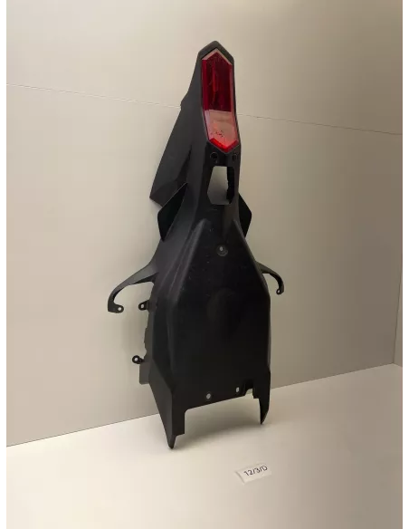 Garde boue arrière origine avec feu arrière YAMAHA R1 2015 - 2019