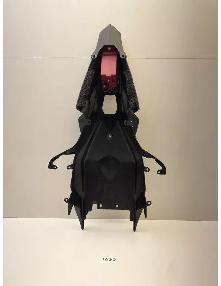 Garde boue arrière origine avec feu arrière YAMAHA R1 2015 - 2019