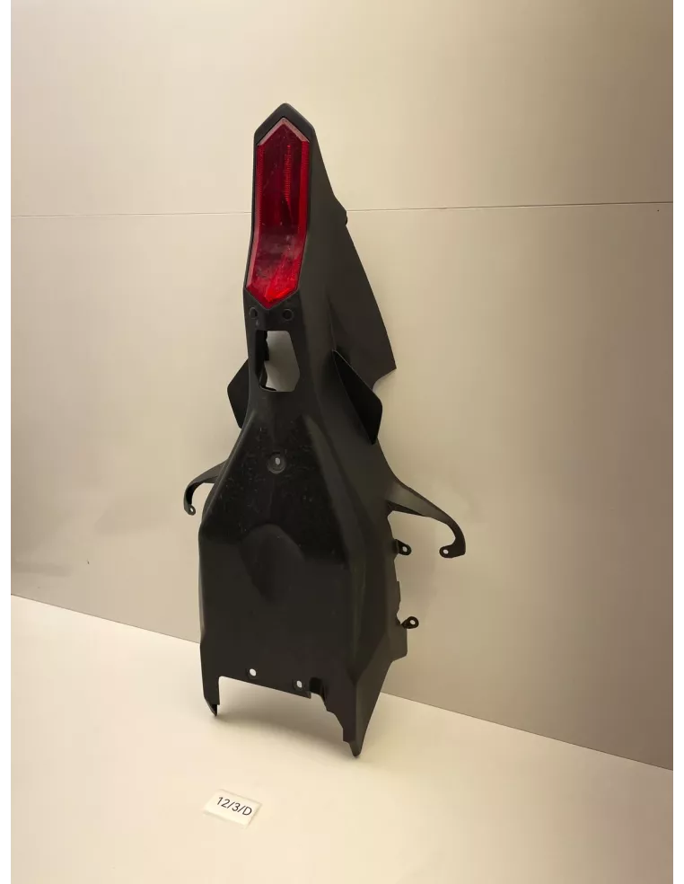Garde boue arrière origine avec feu arrière YAMAHA R1 2015 - 2019