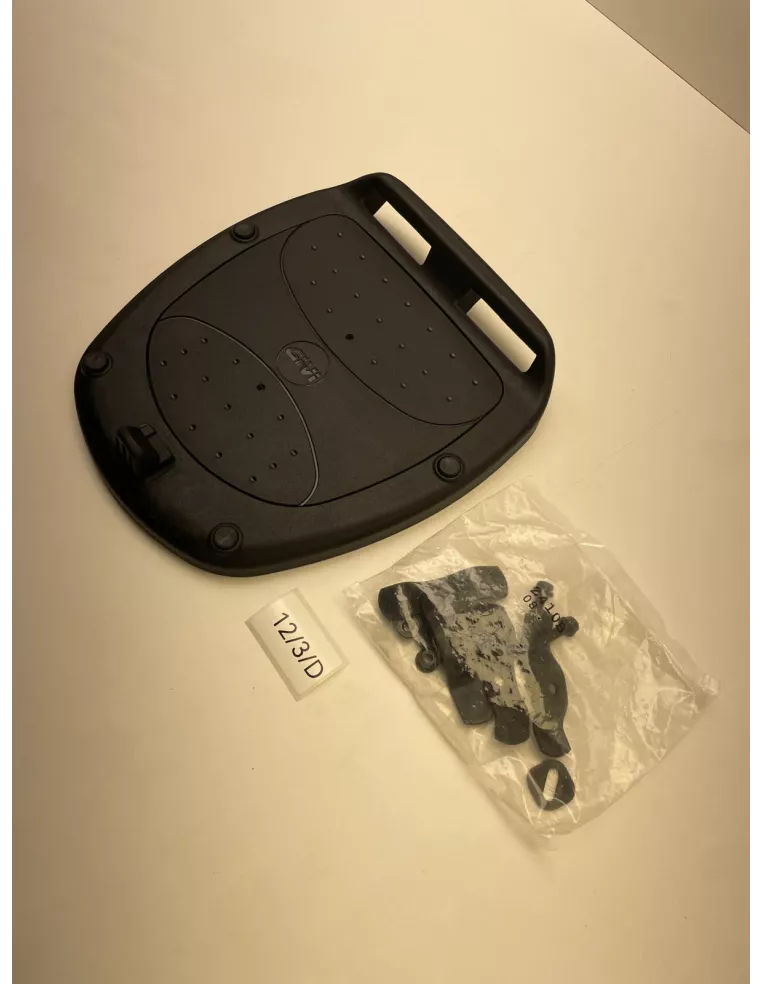 Platine universelle GIVI Monolock