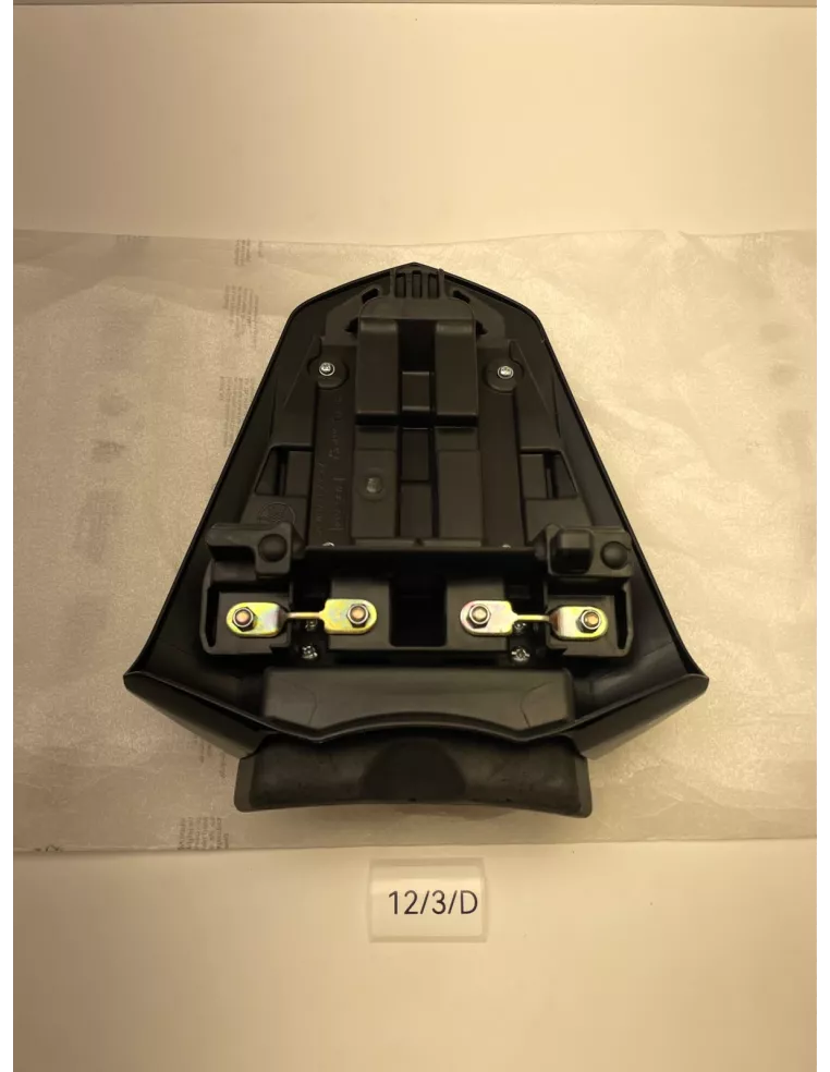 Capot de selle passager origine noir YAMAHA R1 2007 - 2008