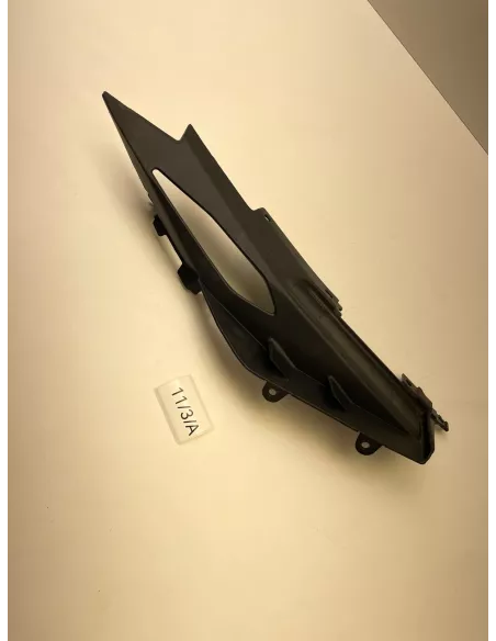 Cache carénage arrière gauche origine YAMAHA MT 09 2017 - 2020