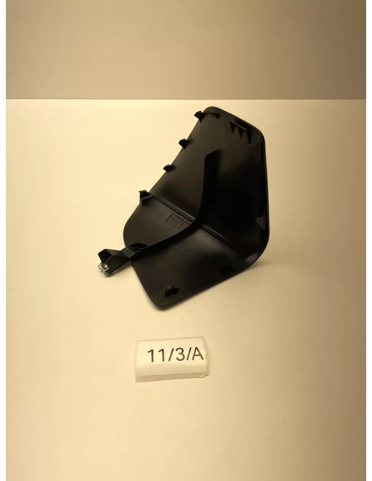 Cache trappe droit du tablier intérieur origine YAMAHA TMAX 530 2017 - 2019