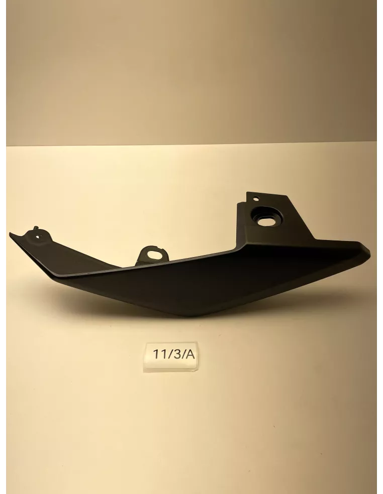 Flanc de selle gauche origine YAMAHA MT 09 2017 - 2020