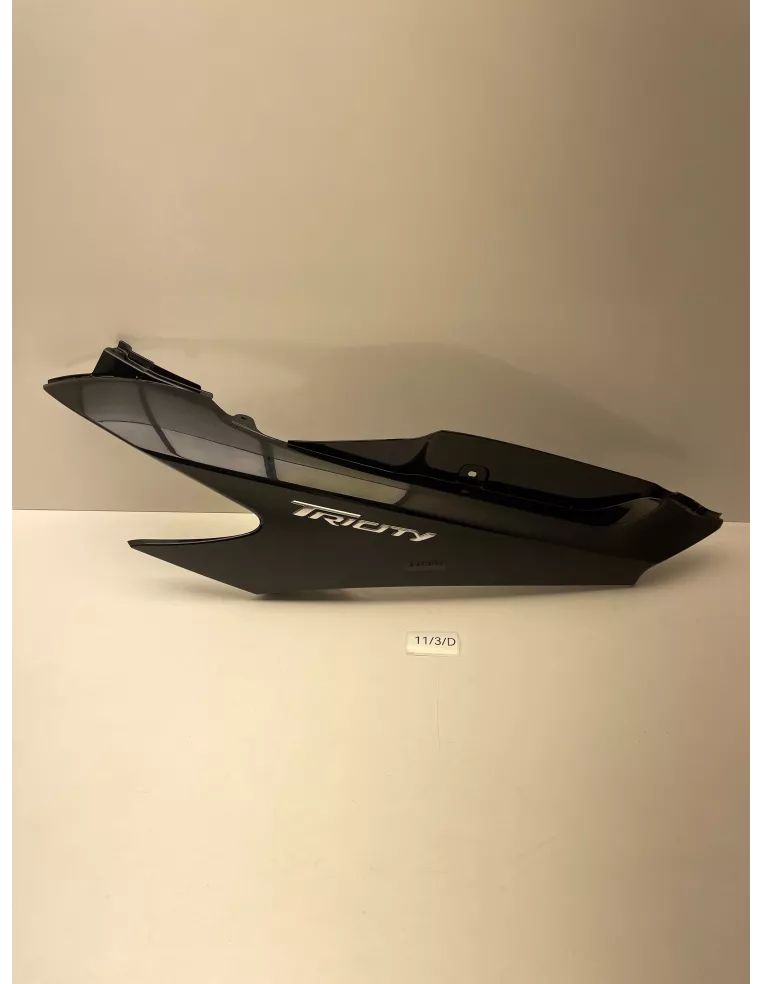 Carénage arrière gauche origine YAMAHA TRICITY 125 2014 - 2016