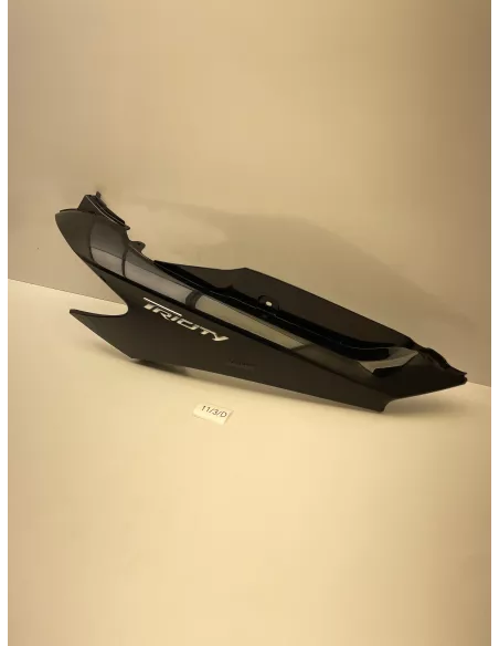 Carénage arrière gauche origine YAMAHA TRICITY 125 2014 - 2016