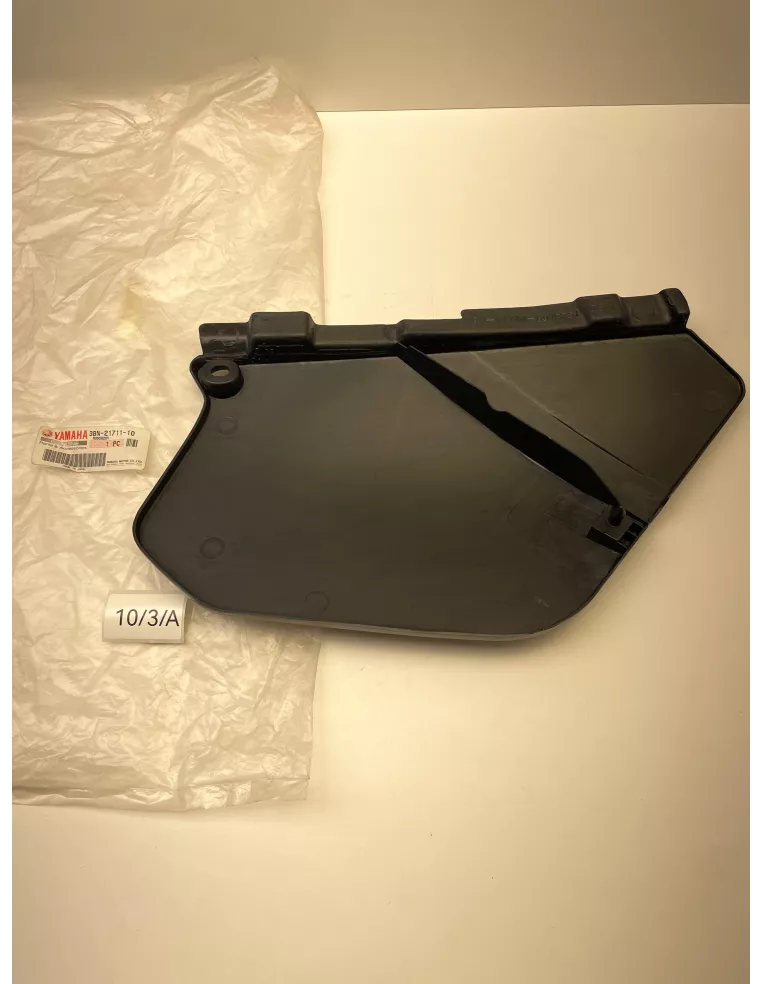 Carénage arrière gauche origine YAMAHA DT 125 R 1989 - 2003