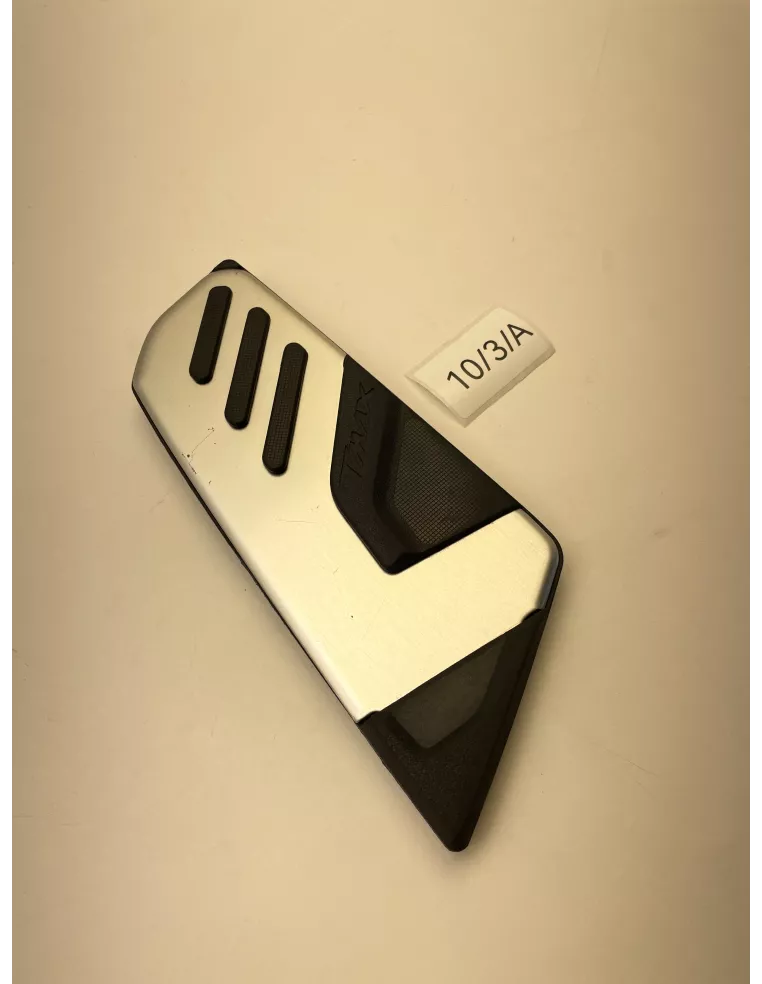 Tapis de marche-pied droit aluminium origine YAMAHA TMAX 530 2017 - 2019 - occasion (photo 2)