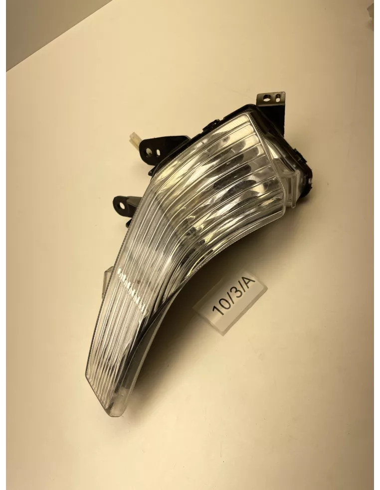 Clignotant avant droit origine YAMAHA TMAX 530 2012 - 2016