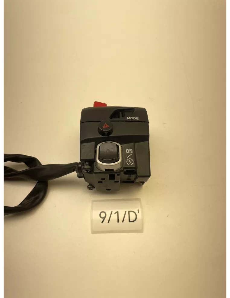 Commodo droit origine YAMAHA TMAX 530 2017 - 2019 - occasion (photo 3)