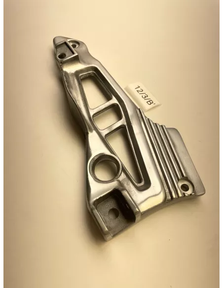 Platine de repose pieds avant gauche origine YAMAHA XJ 600 1984 - 1991 - occasion (photo 3)
