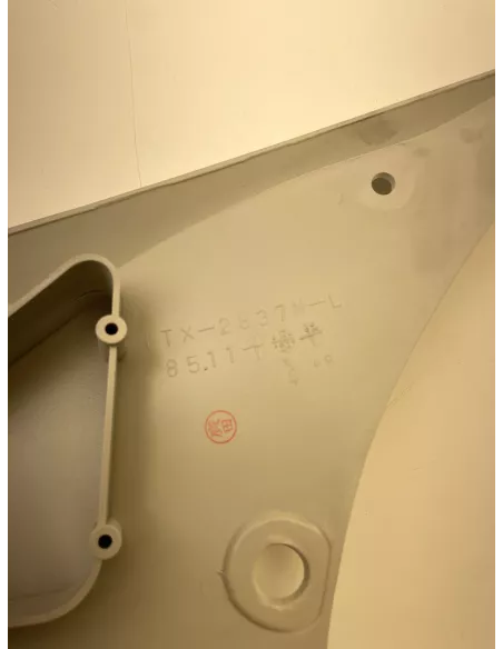 Grille d'admission d'air gauche origine blanche YAMAHA FJ 1200 1986 - 1987 - occasion (photo 3)